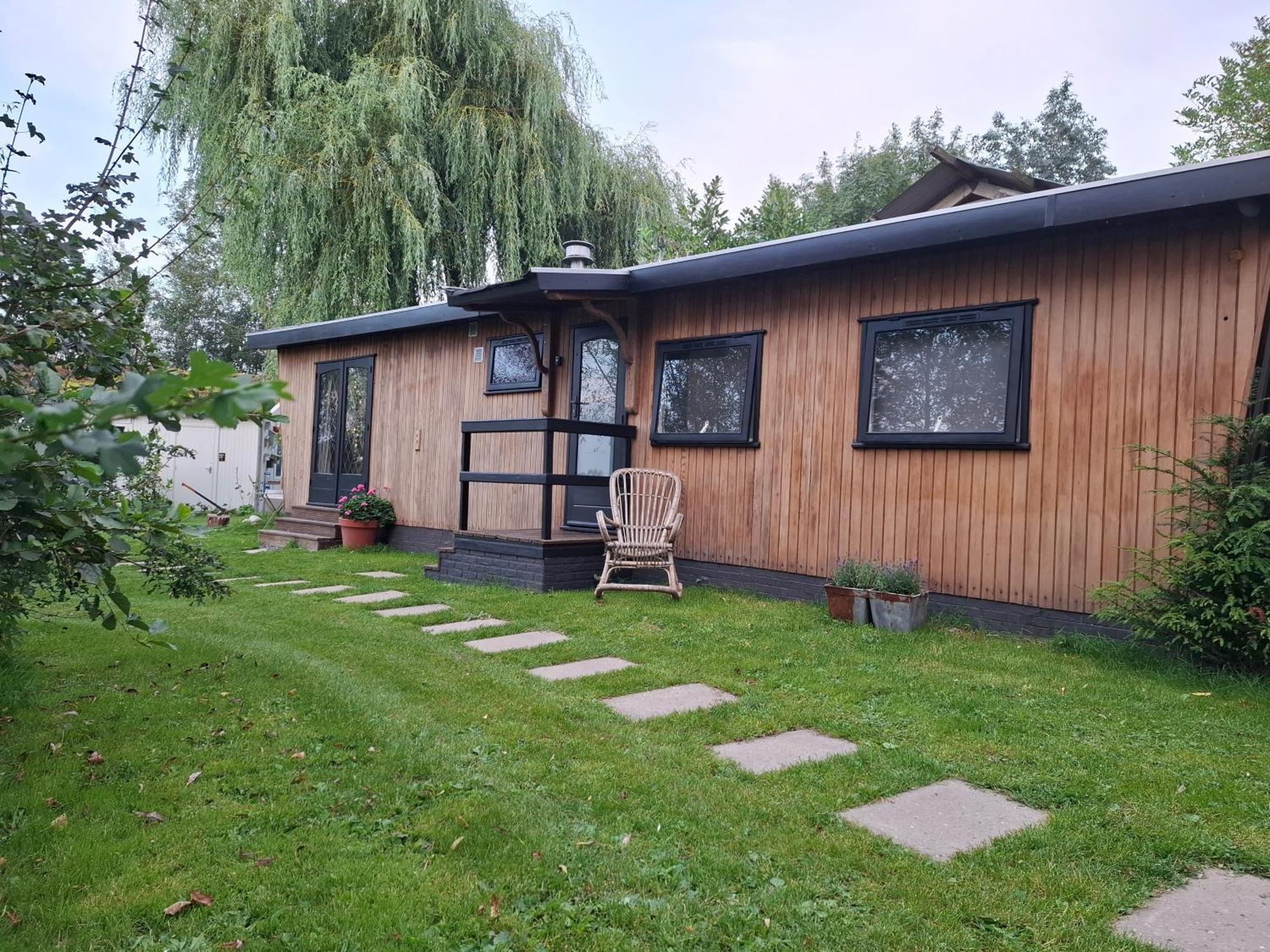 Cherry Cottage Schoonrewoerd ภายนอก รูปภาพ