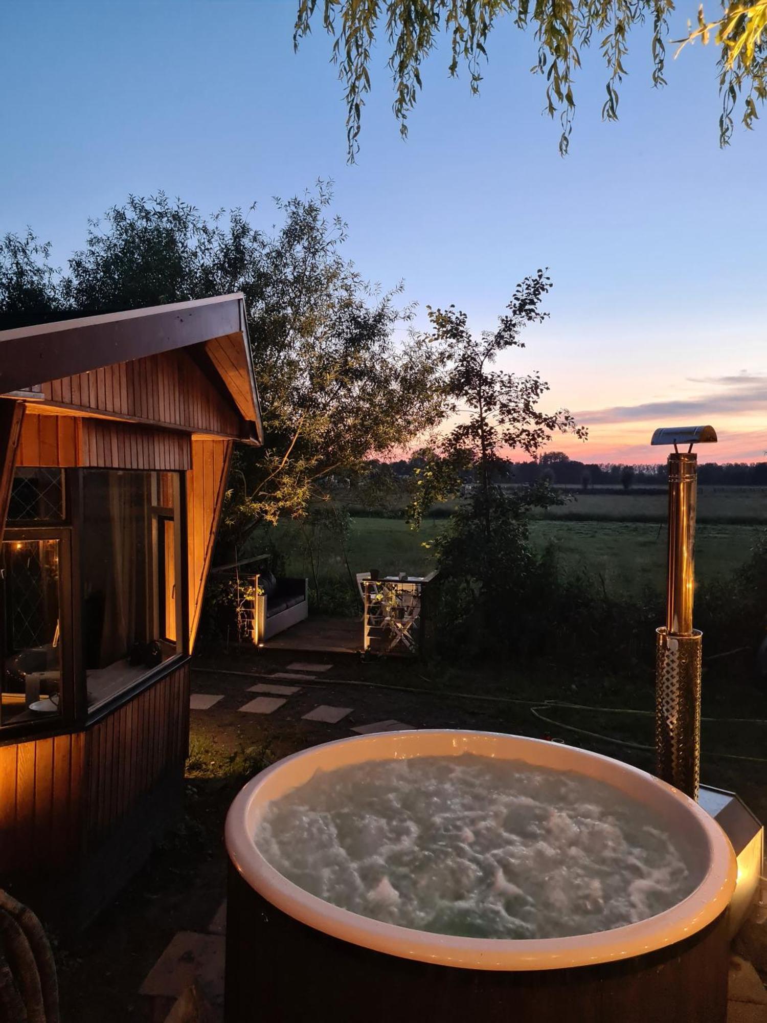Cherry Cottage Schoonrewoerd ภายนอก รูปภาพ